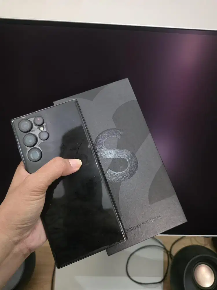 Di jual samsung s22 ultra 256GB terawat !!!