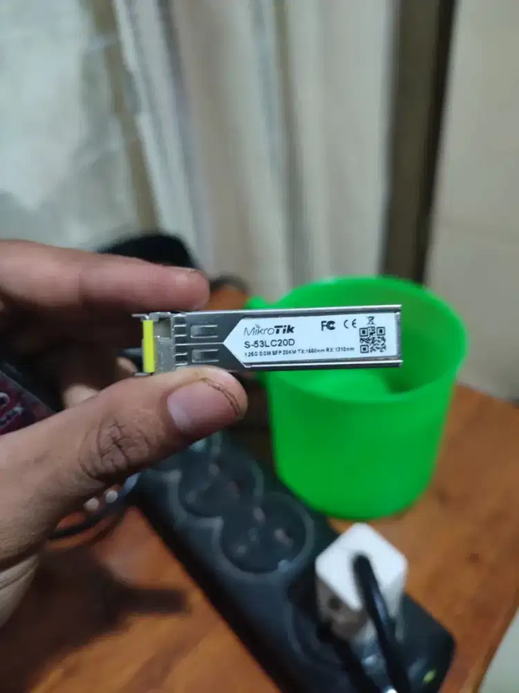 modul transceiver SFP+ (Small Form-Factor Pluggable Plus)