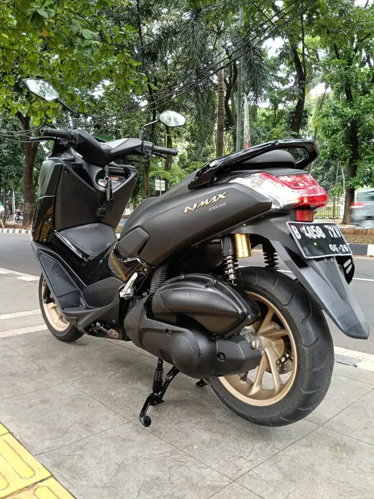 DIJUAL CASH YAMAHA N MAX OLD THN 2018 PAJAK IDUP SIAP PAKAI
