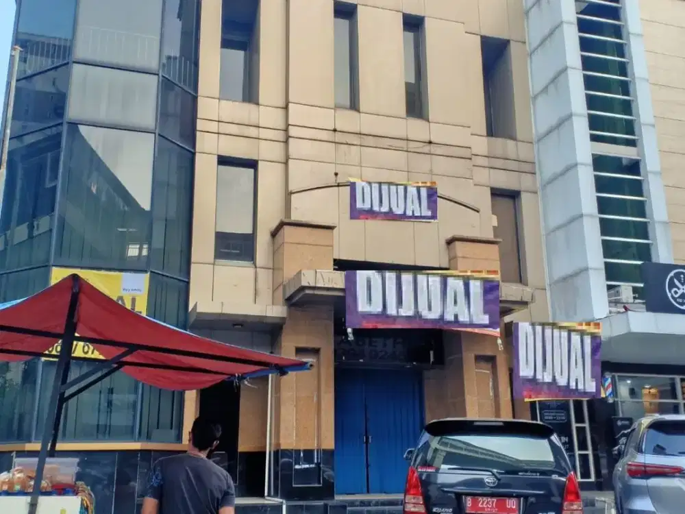 Ruko Boulevard Raya Kelapa Gading 623m 3,5 lantai, harga murah di bawah NJOP, sangat strategis area ramai