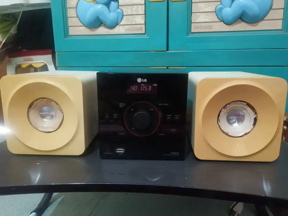 Mini Hi-fi LG + Speaker Philips