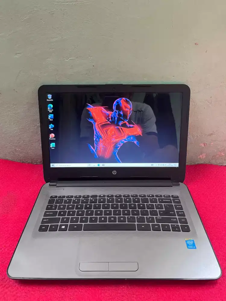 Hp 14-AC10TU core i3 gen 5 Ram 8Gb Ssd 128Gb Siap Tempur
