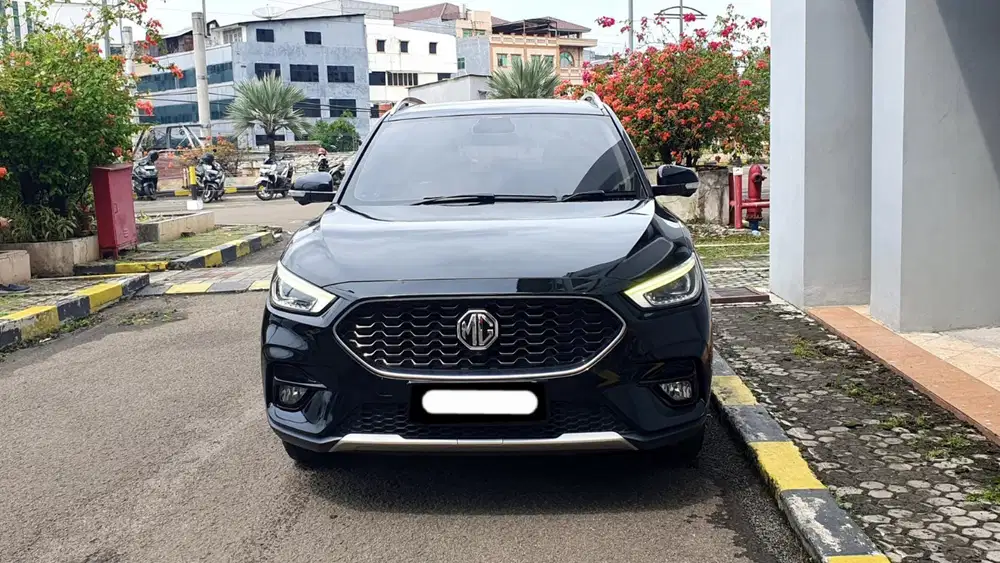 Mg zs magnify 2021 hitam sunroof