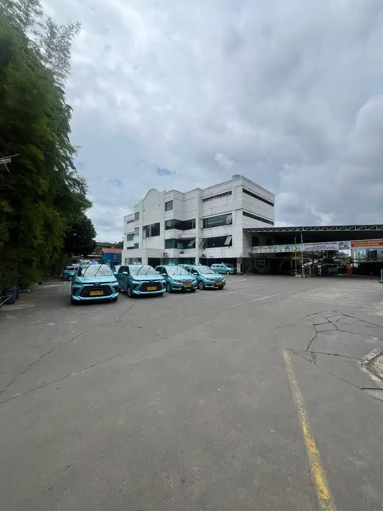 Dibutuhkan segera driver taksi bluebird pool halim