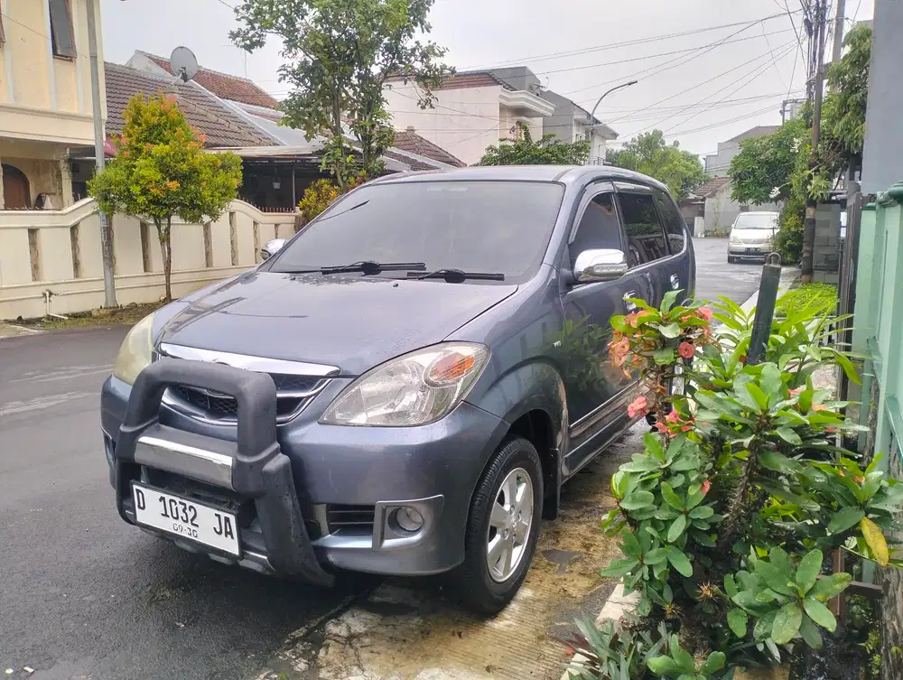 Toyota Avanza 2011 Bensin