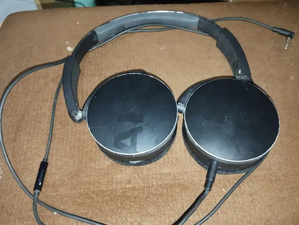 Headphone AKG Y50 Second Bekas