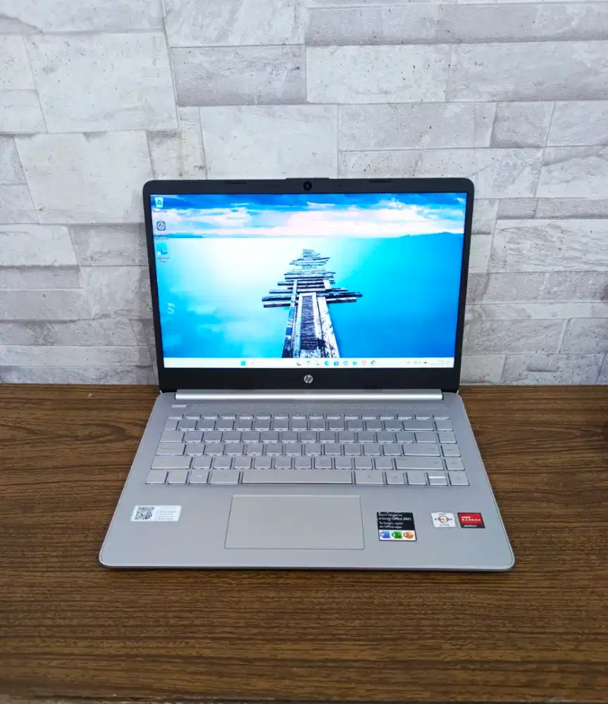 Laptop second HP AMD Athlon silver buat kuliah sekolah