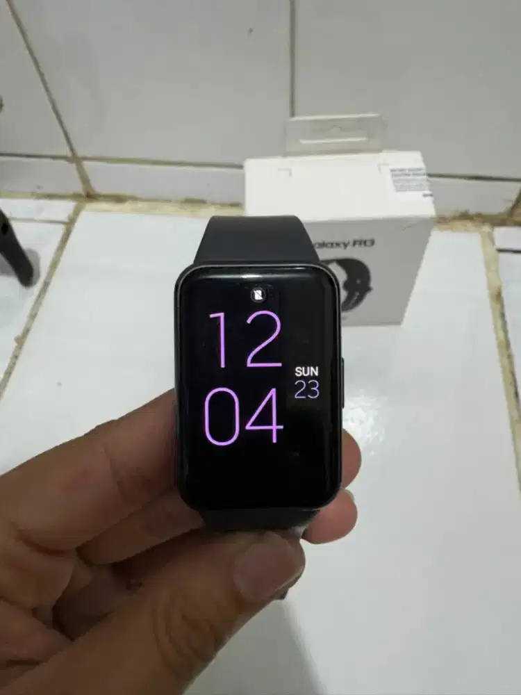 JAM TANGAN SAMSUNG GALAXY FIT 3