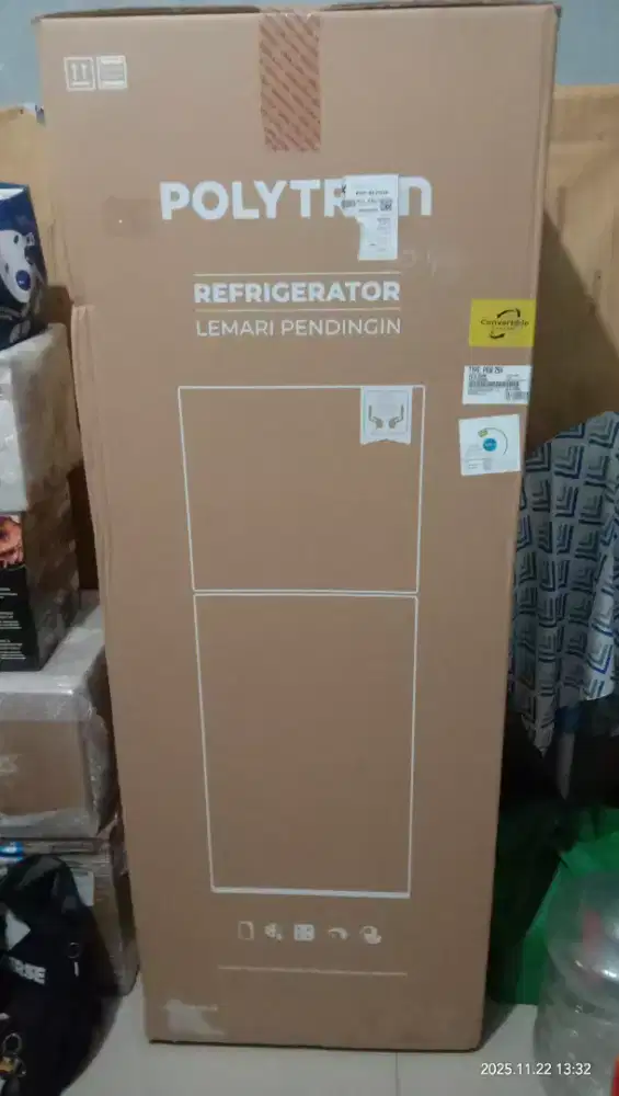 Lemari es Polytron 2 pintu Flex up 5 in 1 kondisi baru