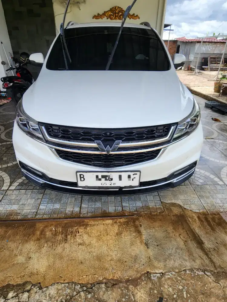 Wuling cortez tipe tertinggi 1.8 AMT L
