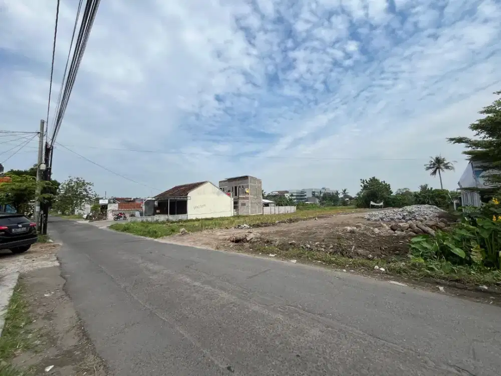Dekat Titik Nol Jogja, Peruntukan Ruko dan Homestay, Tepi Aspal