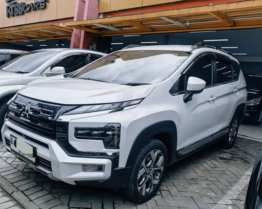 Mitsubishi Expander Cross Premium Pack - KM Antik 27rb - Pajak Sept 26