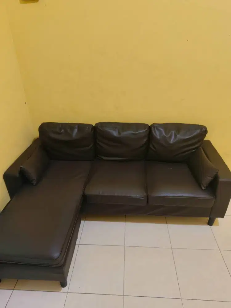 SOFA pembelian di SELMA Kondisi Like New 98%