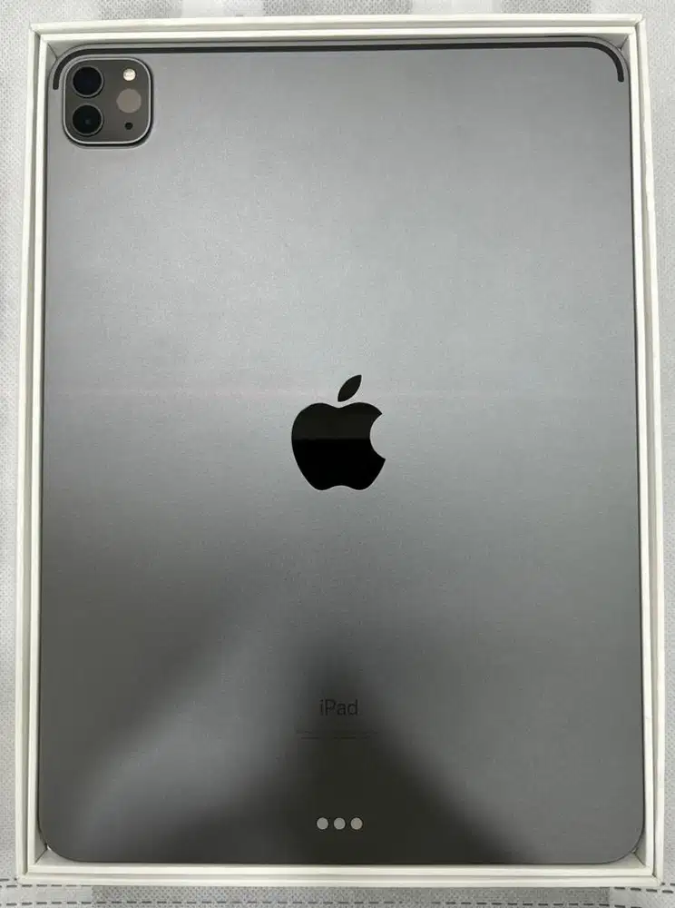 Ipad pro M1 128gb wifi only mulus fullset nominus