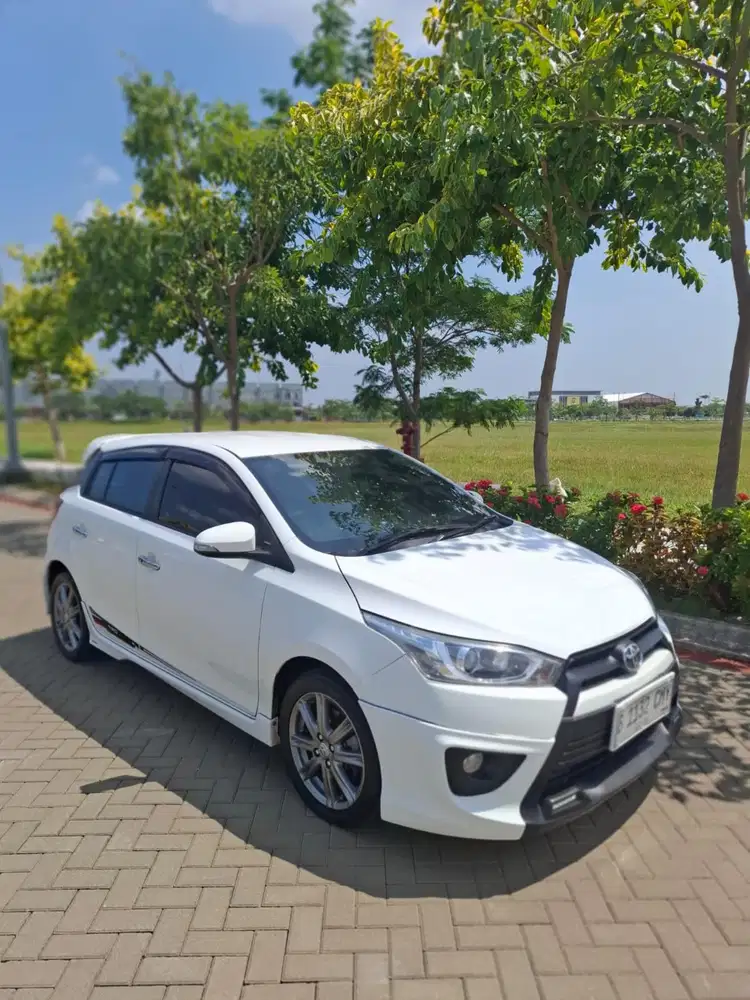 Toyota Yaris S TRD AT 2015