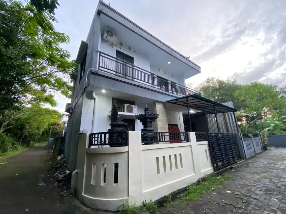 HOUSE FOR RENT IN JiMBARAN AREA, LOCATED jln baypass front kfc