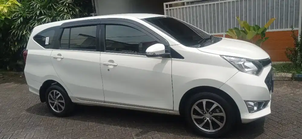 Daihatsu Sigra Tipe R 1.2 Manual