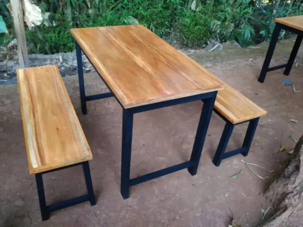 Meja set kursi panjang