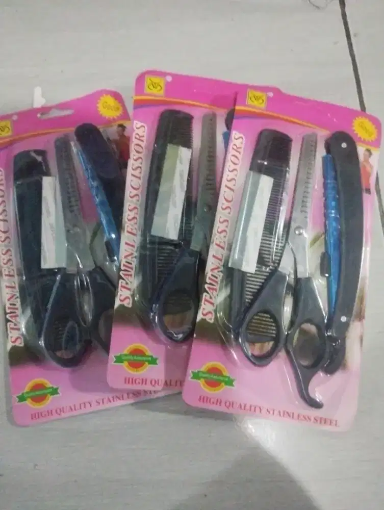 Gunting rambut Sasak komplit