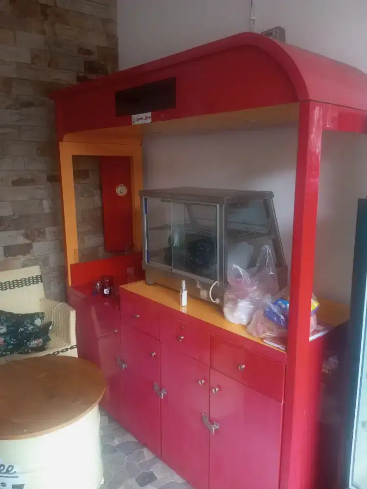 1 set gerobak bekas jualan bento kumplit dengan entalase grobak