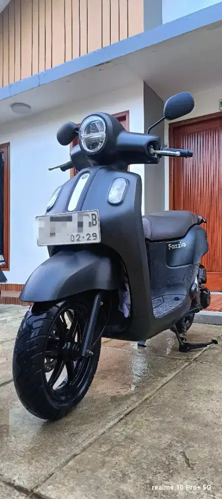Dijual cepat Yamaha Fazzio Lux 2024 hitam