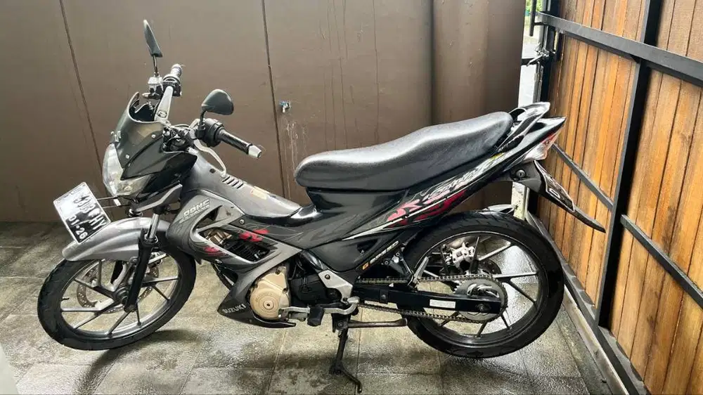 Suzuki Satria F150 Tahun 2011 – Hitam Abu-Abu, Pajak Aman