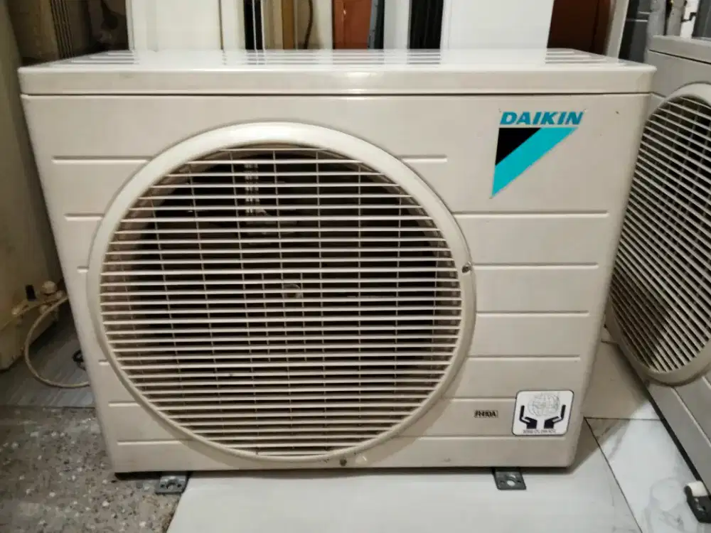 Outdor ac 1,5pk Daikin thailand jossss