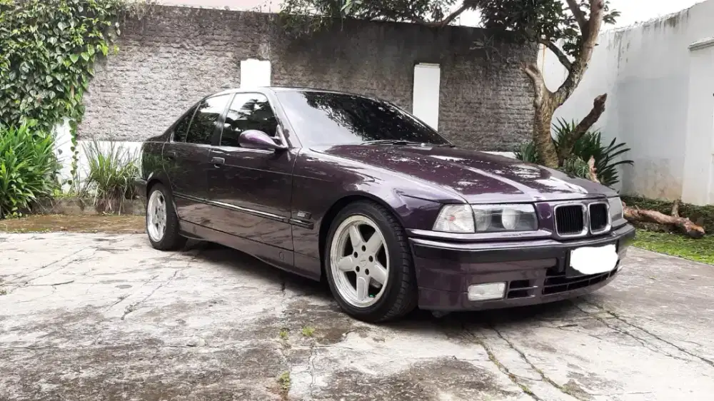 Jual cepat BMW 318 E36 M40 th 1991. Plat No Garut.