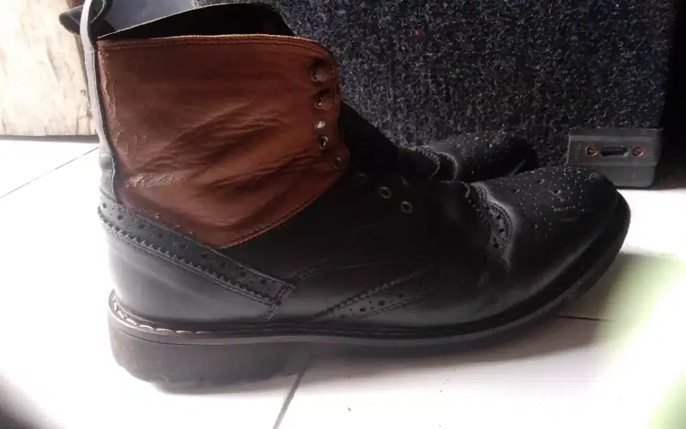 Sepatu kulit boot pria CAMEL AKTIV made in Portugal sixe46 lok cilebut