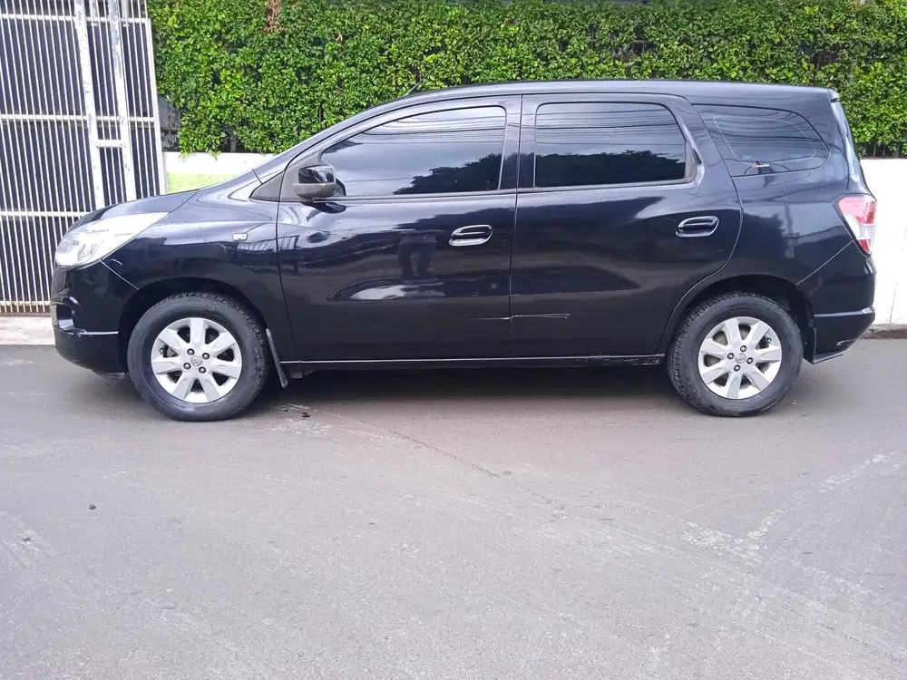 Chevrolet Spin 2015 Bensin