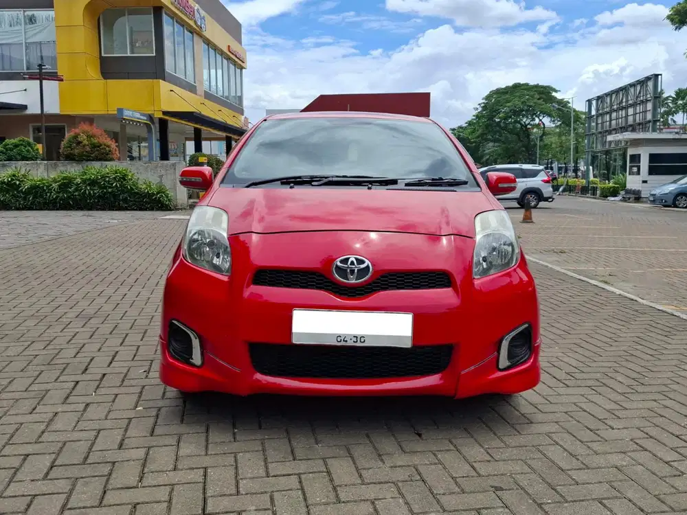 Toyota Yaris E At 2013 Merah
