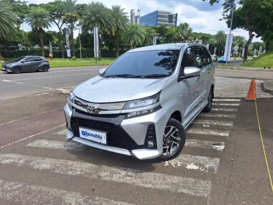 LOW DP Toyota Avanza 1.5 Veloz Bensin-AT 2020 2WO
