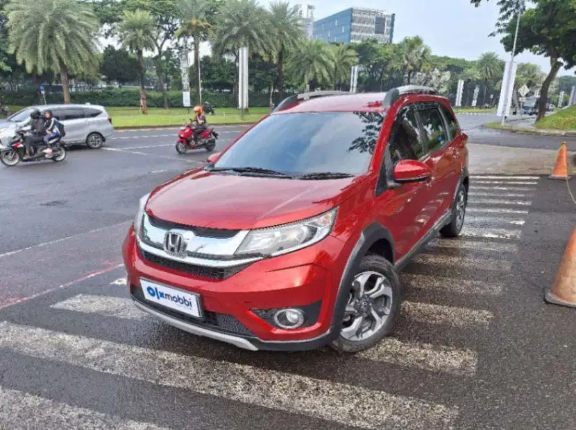 LOW DP Honda BR-V 1.5 E Bensin-AT 2017 TOG