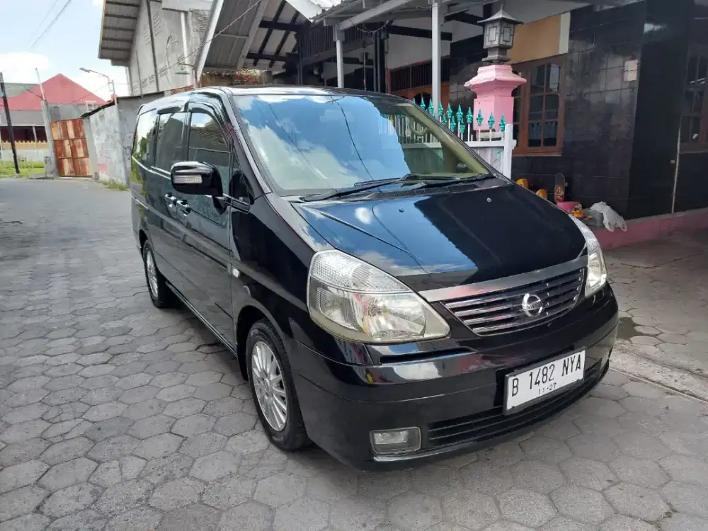 Nissan Serena hws matic thn2010