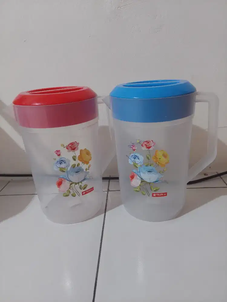 Teko Air Besar Bekas