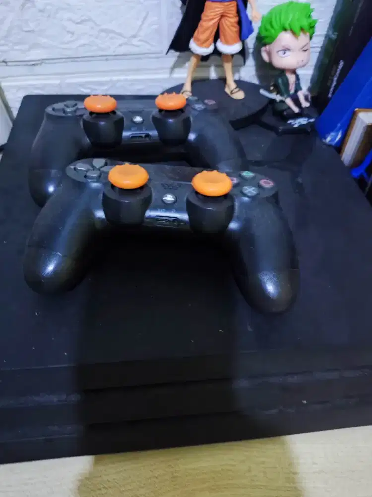 PS 4 Pro 1 TERA Original