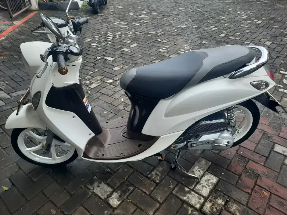 FINO 125 INJEKSI 2017 PJK HIDUP PUTIH MENAWAN HATI SLEMAN TERAWAT BAIK