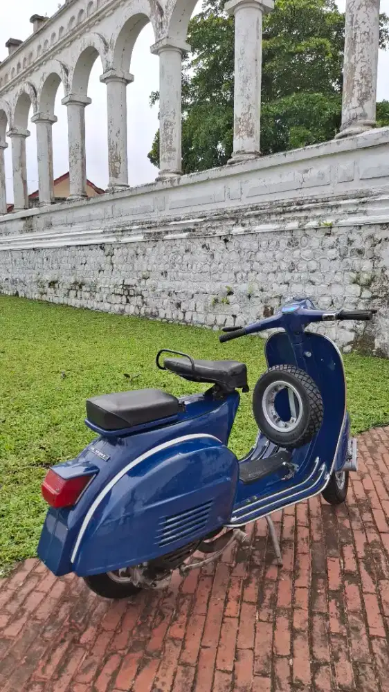 DIJUAL VESPA KLASIK SUPER 1979
