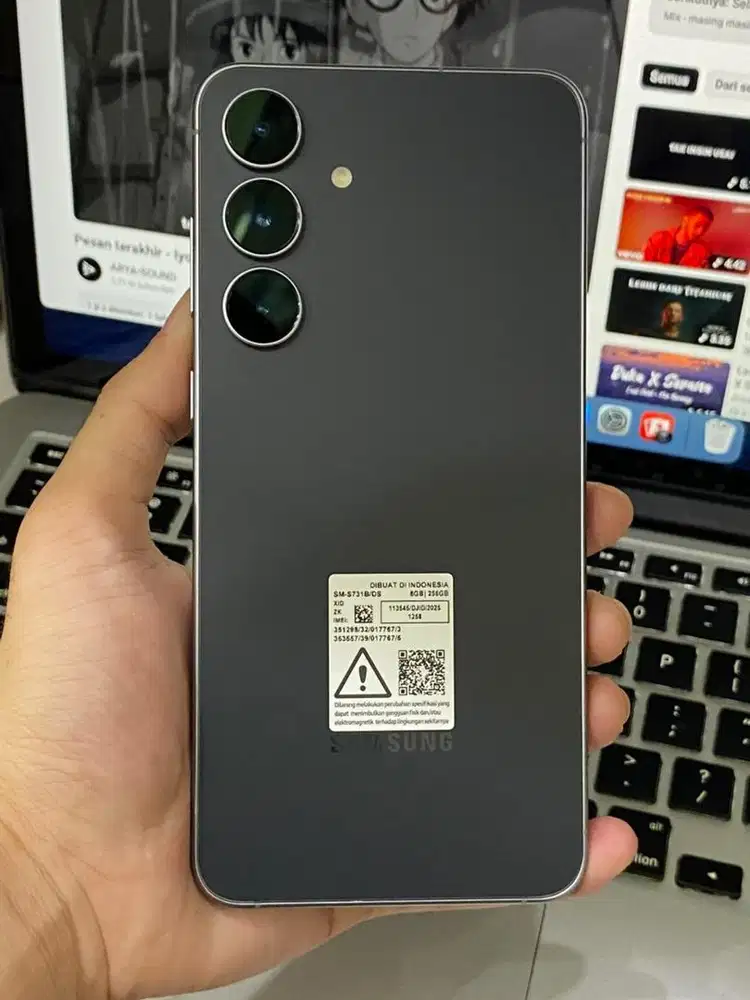 Samsung s25fe 8/256 like new open box