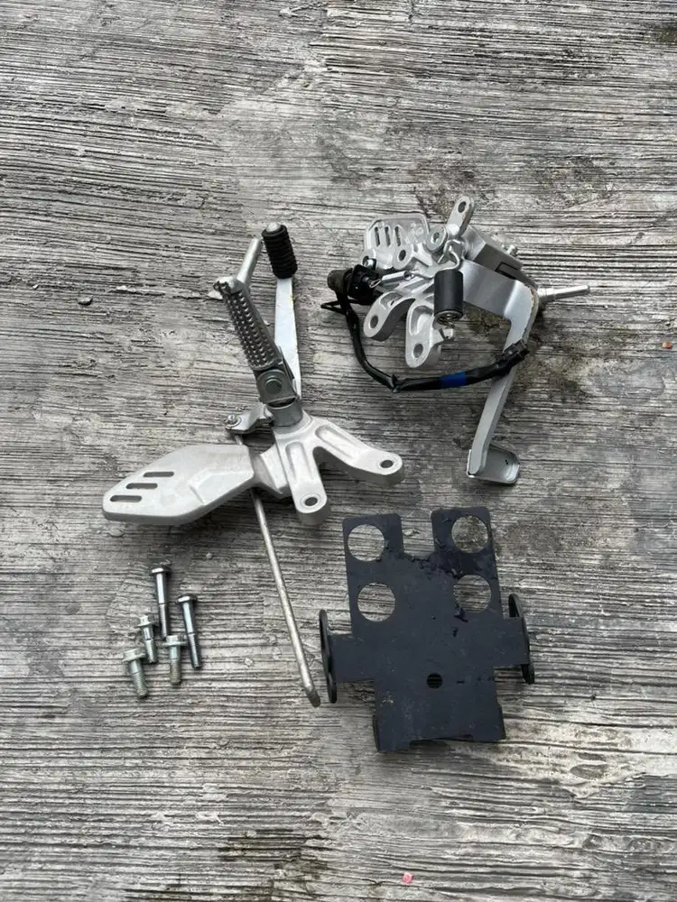 Foot Step Yamaha XSR