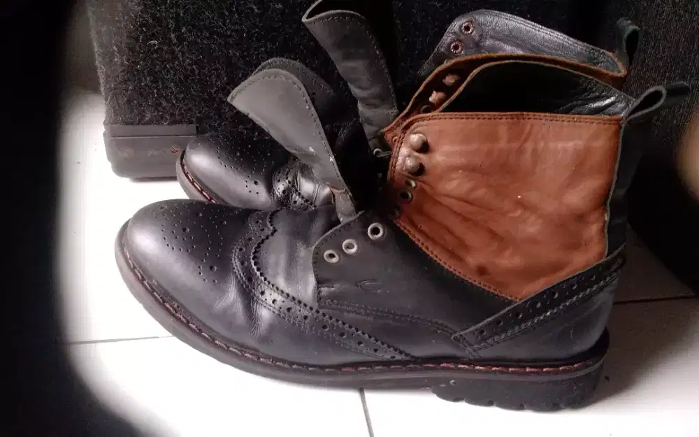 Sepatu boot kulit CAMEL AKTIV Made in portugal sixe46 lokasi cilebut