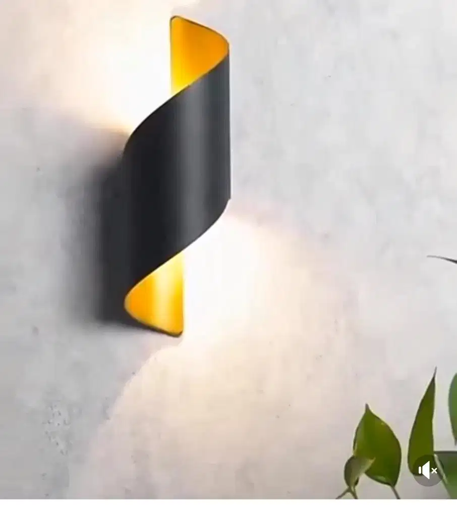 Kap lampu dinding estetik