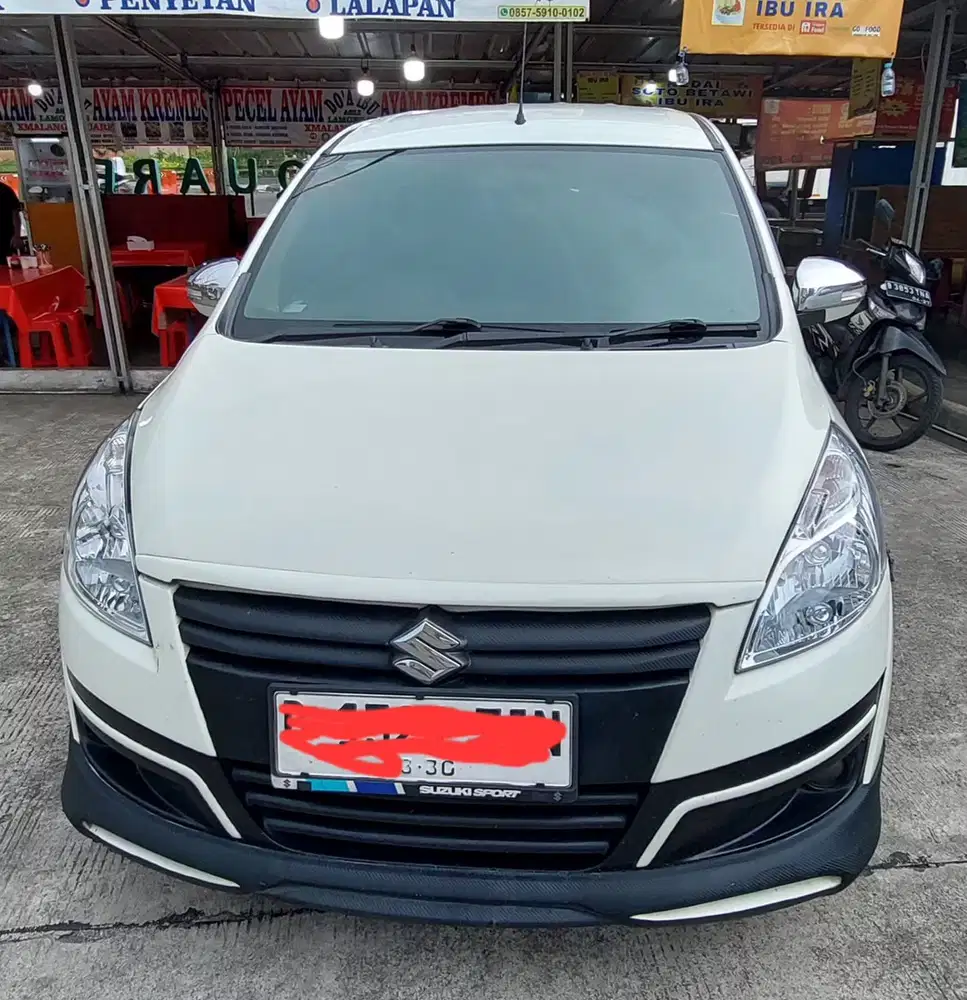 Suzuki Ertiga Sporty 2015 Putih, Bensin
