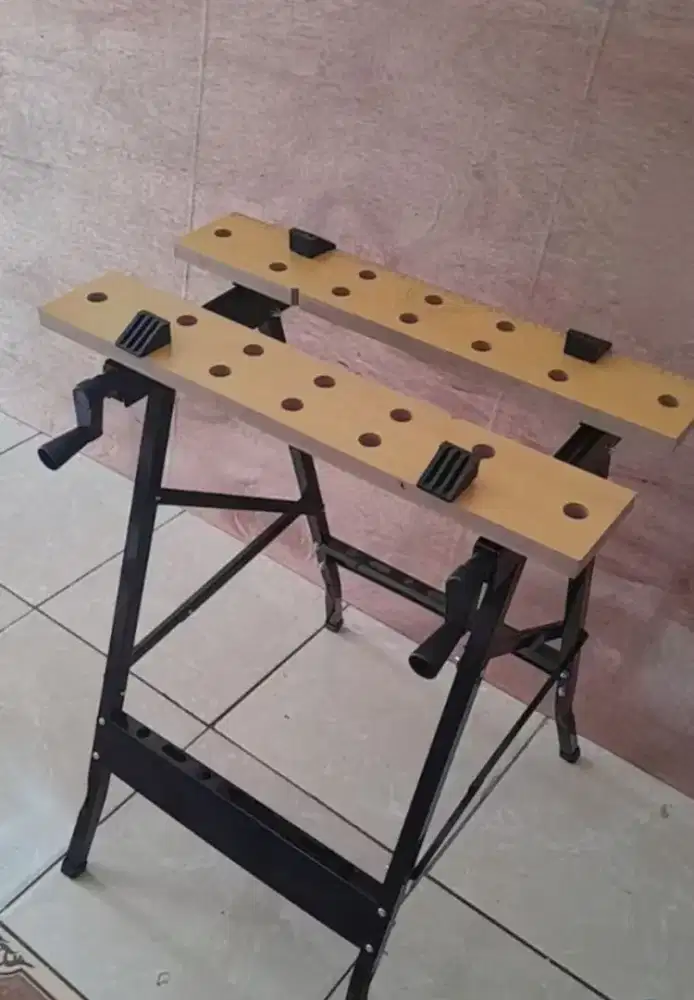 Meja kerja tukang lipat minus 1 papan patah