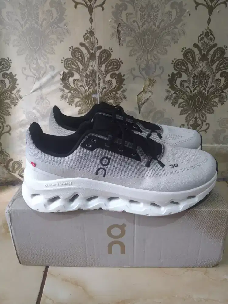 Sepatu Running oc SZ.42