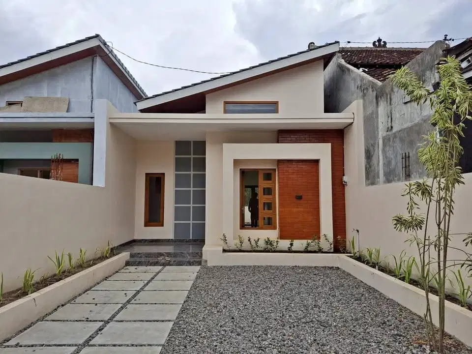RUMAH BARU DEKAT WISATA CANDI PRAMBANAN 600 JT SHM READY