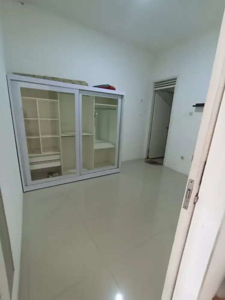 DISEWAKAN RUMAH KOTA BALI BAGUS HARGA MURAH
2 LANTAI