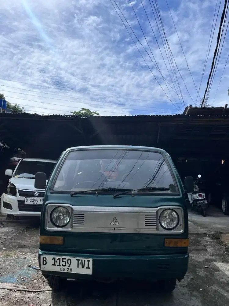 Misubishi Minicab 1983