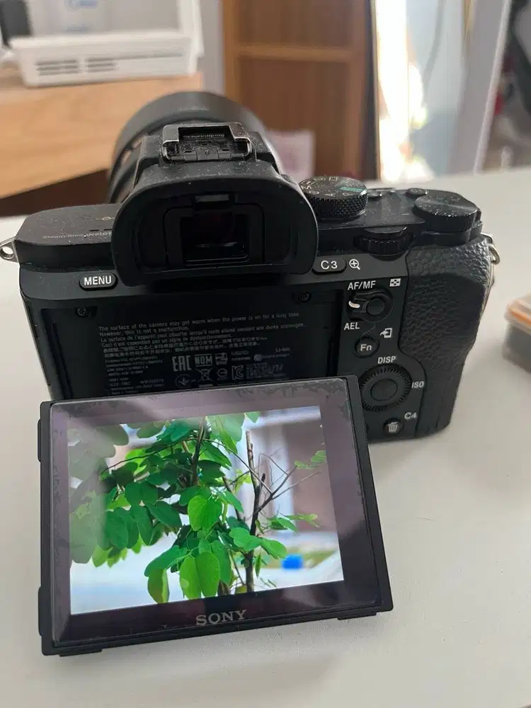 Sony A7 II dan Sony FE F1.8 Fix 85mm