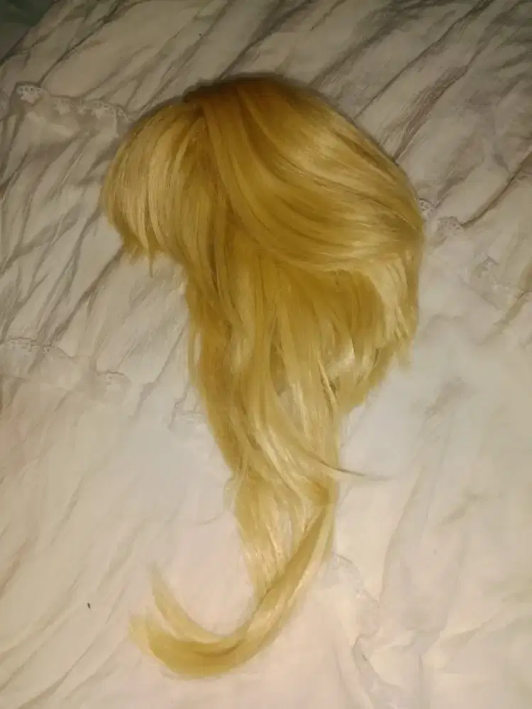 WIG BLONDE/WIG LUMINE BRAND WETROSE